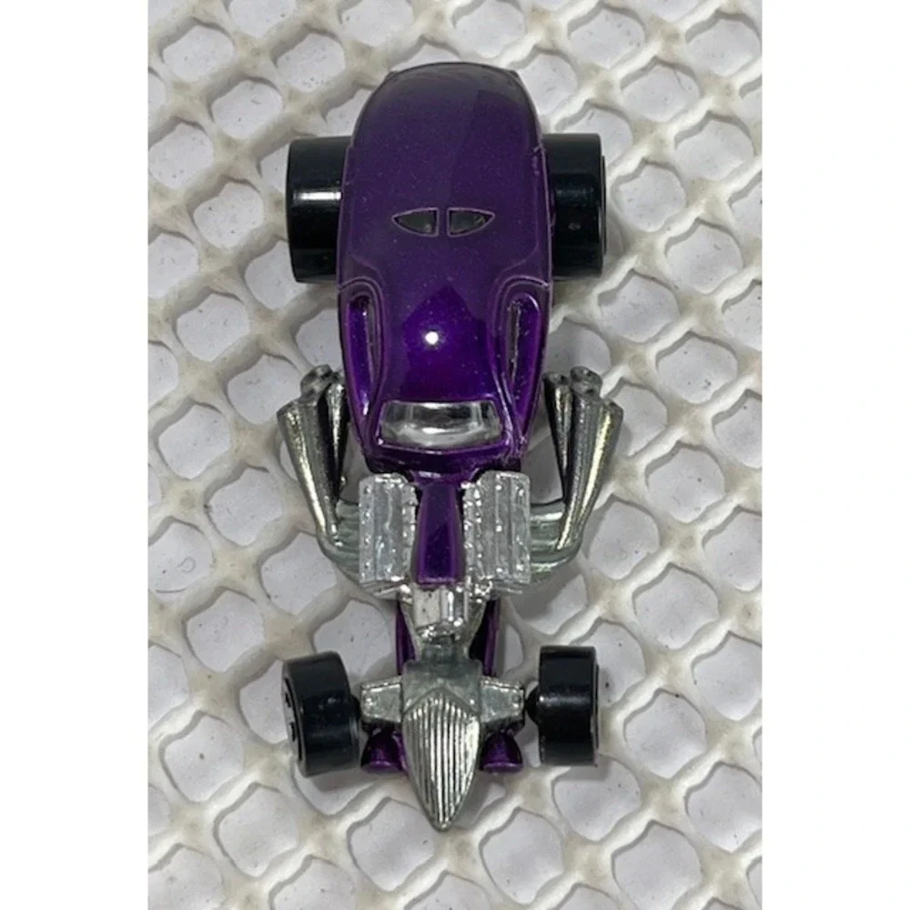 2002 HOTWHEELS 1/4 MILE COUPE PURPLE 1:64 DIECAST 3